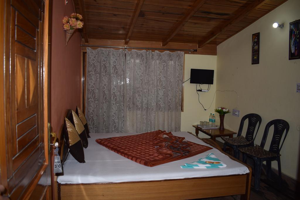 Star Guest House Nainital Eksteriør billede